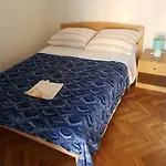 Πανσιόν Zova