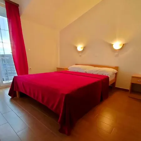 Guest house Zova 3*