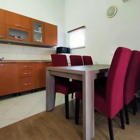 Guest house Zova Medulin