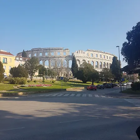 Zova