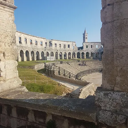 Zova Gæstehus Medulin