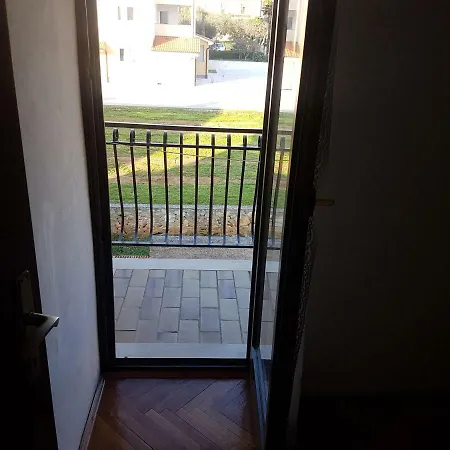 Zova Guest house 3*
