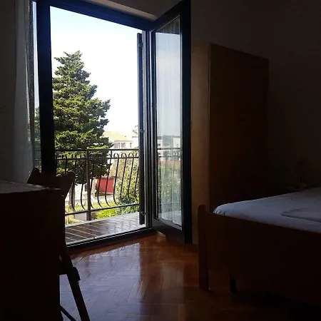 Zova 3*