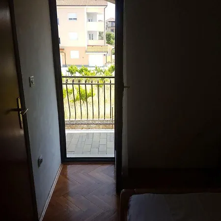 Zova Guest house