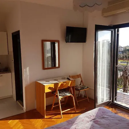 Zova Guest house 3*