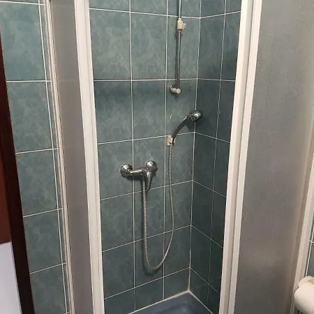 Pensionat Zova 3*