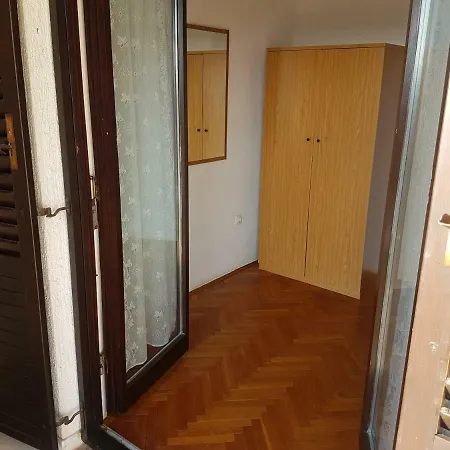 Guest house Zova 3*