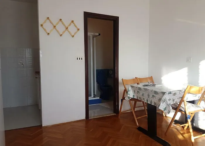 Zova 3*